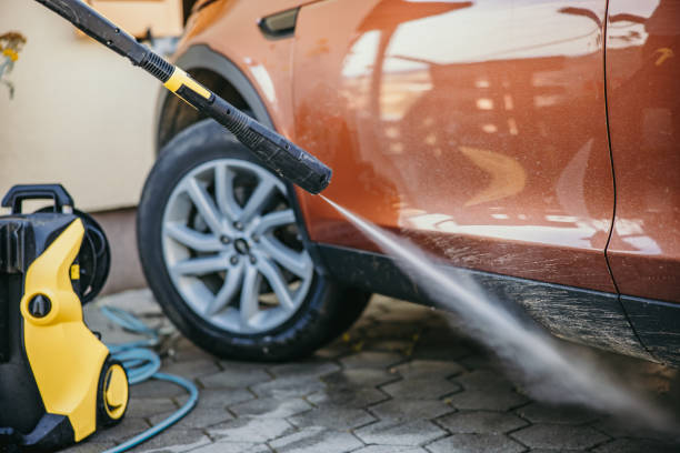 Best Roof Power Washing Services  in Hartford City, IN