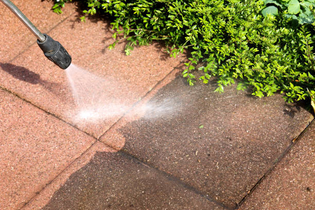 Why Choose Our Certified Pressure Washing Experts for Your Project Needs in Hartford City, IN?